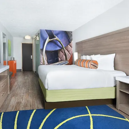 Hotel Indigo Cleveland Beachwood By Ihg Exterior photo